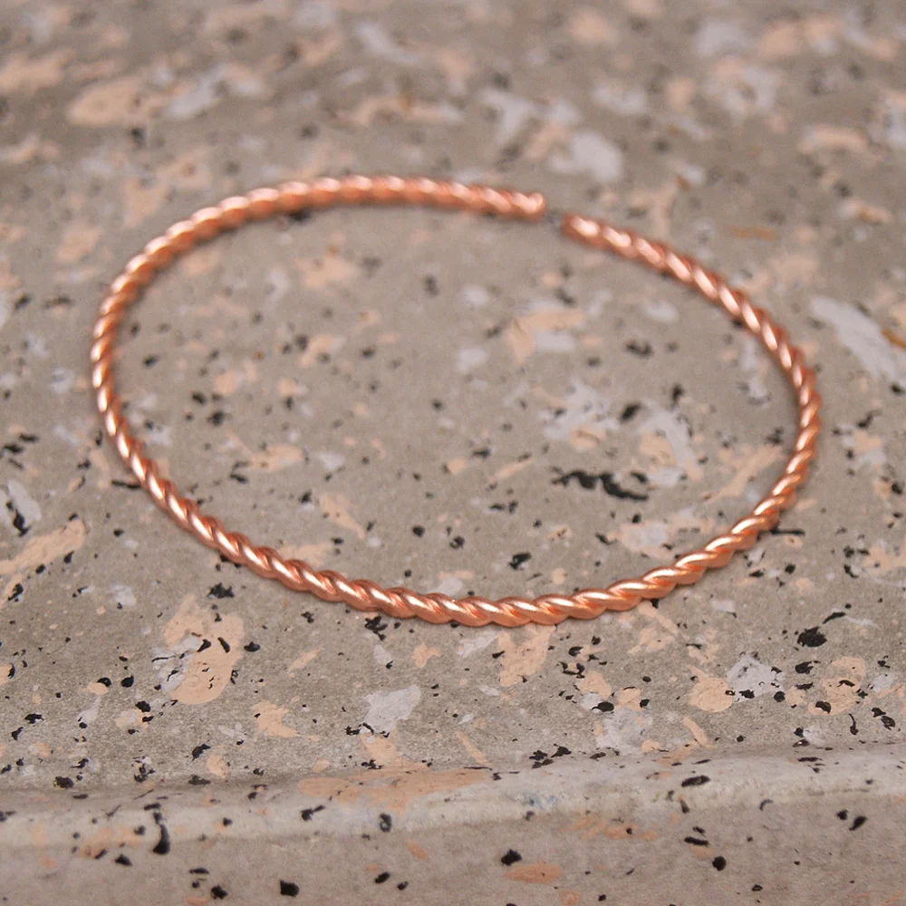 Cienka miedziana bransoletka handmade 2 mm